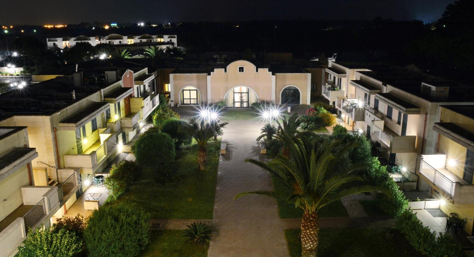 Hotel Thalas Club Torre dell'Orso Eksteriør bilde
