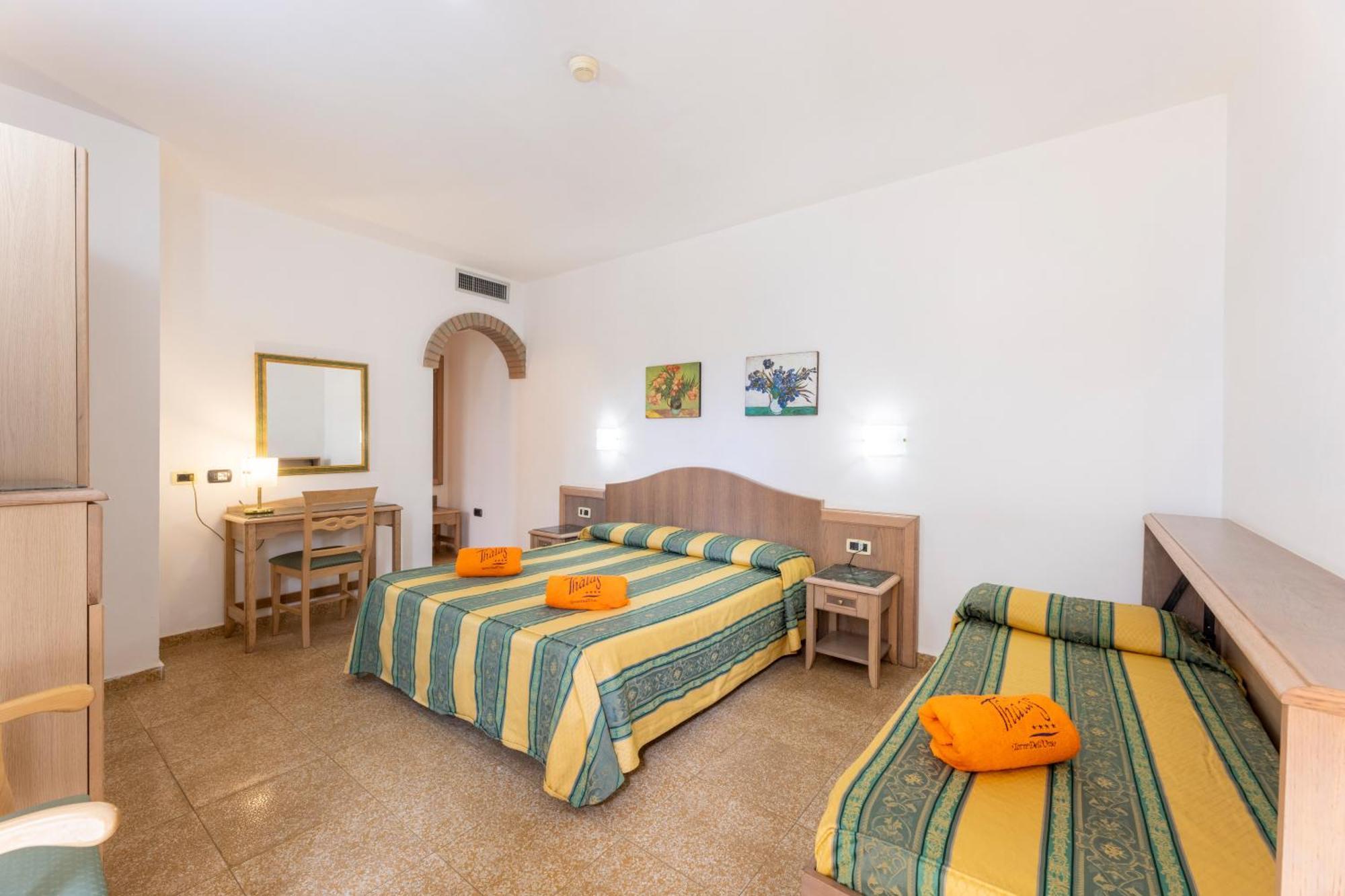Hotel Thalas Club Torre dell'Orso Eksteriør bilde