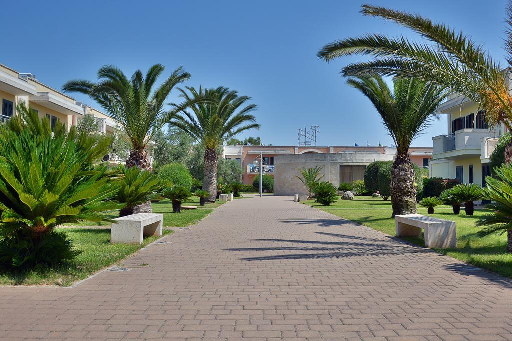 Hotel Thalas Club Torre dell'Orso Eksteriør bilde