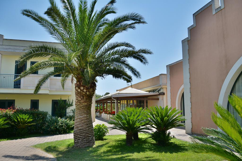 Hotel Thalas Club Torre dell'Orso Eksteriør bilde