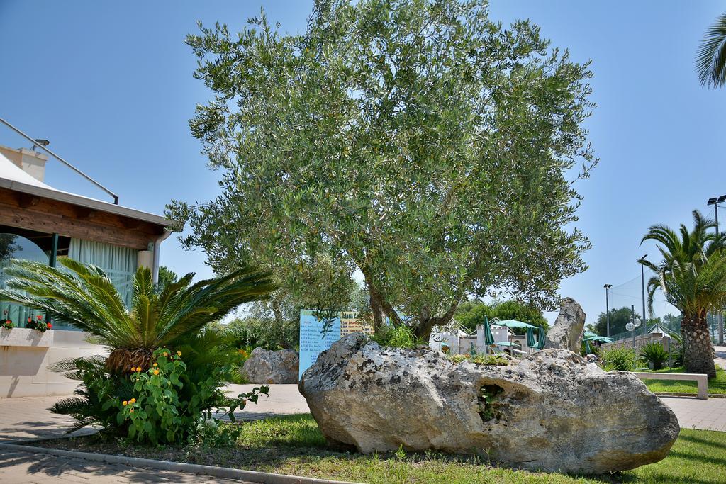 Hotel Thalas Club Torre dell'Orso Eksteriør bilde
